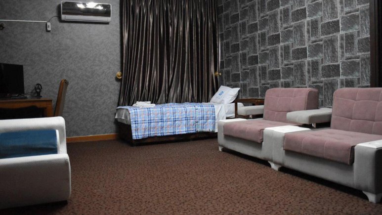 فضای داخلی اتاق ها 3 هتل شاهان چابهار